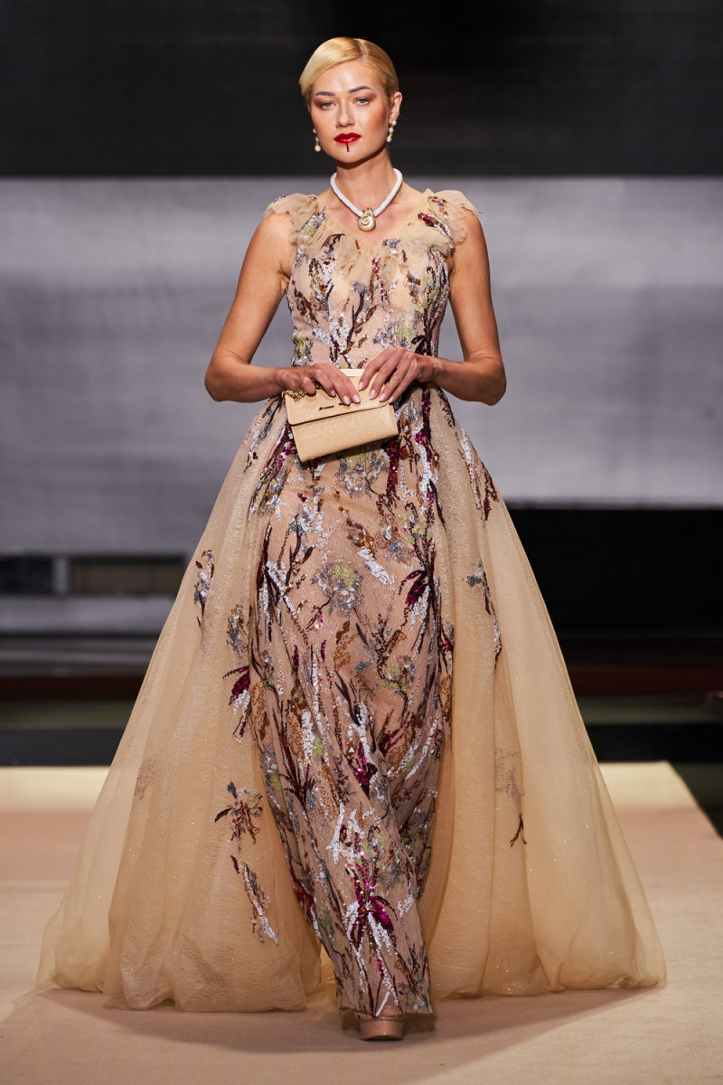christophe_guillarme_pfw_fw22_10_e22r6-n4l_20231116_1751773082.jpg
