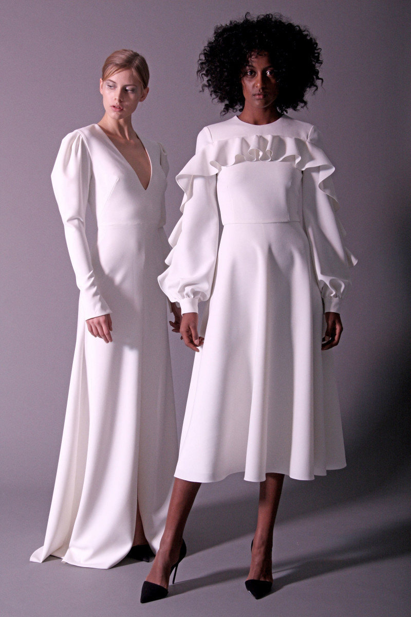 22-christian-siriano-pre-fall-2018.jpg