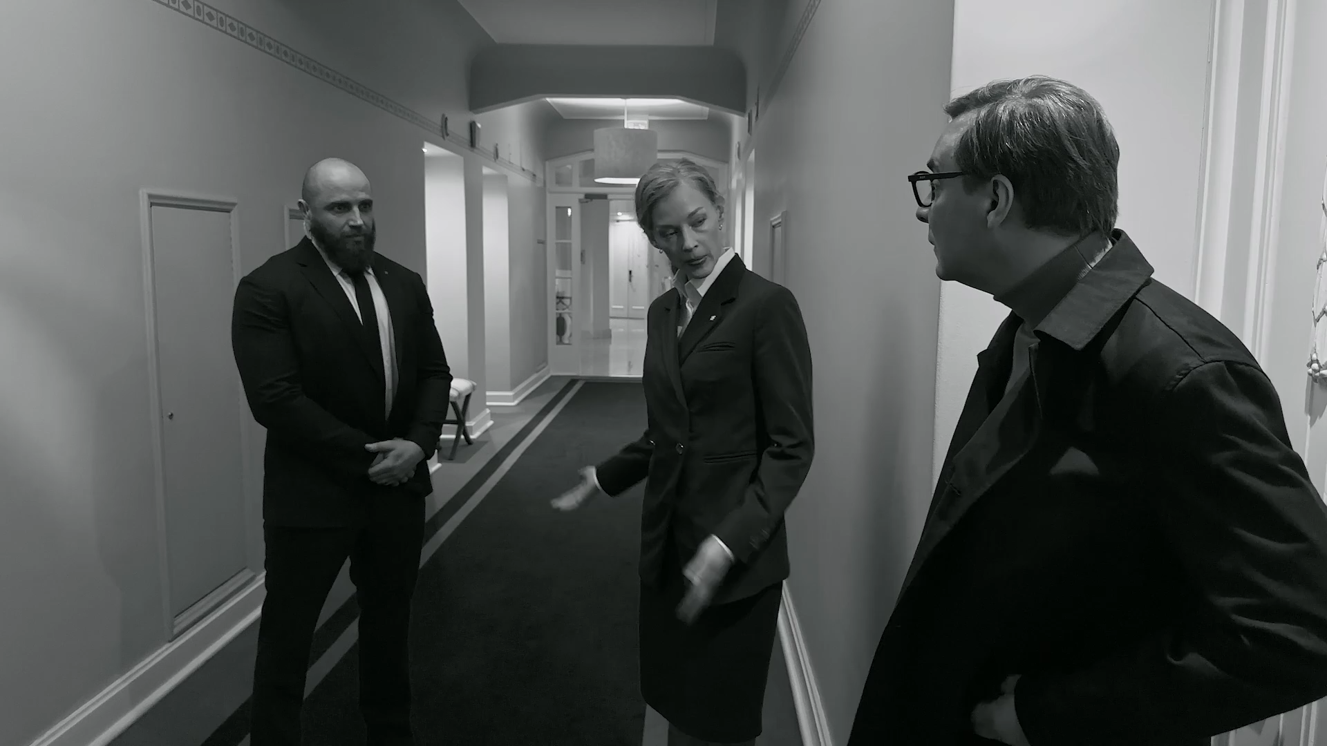 Nezhnost.S02.E01.WEB-DL.1080p.MrMittens.mkv_snapshot_20.58.png