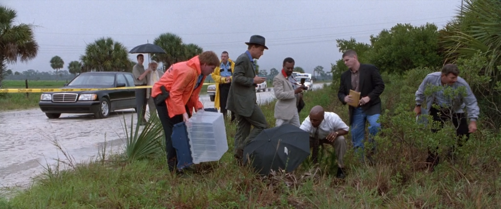 Palmetto.1998.BDRip-AVC.ExKinoRay.mkv_snapshot_01.13.55.808.png