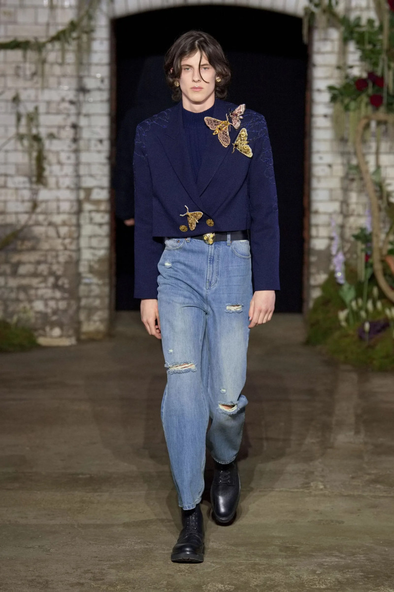 00023-mithridate-fall-2022-ready-to-wear-details-paris-credit-jason-lloyd-evans.webp