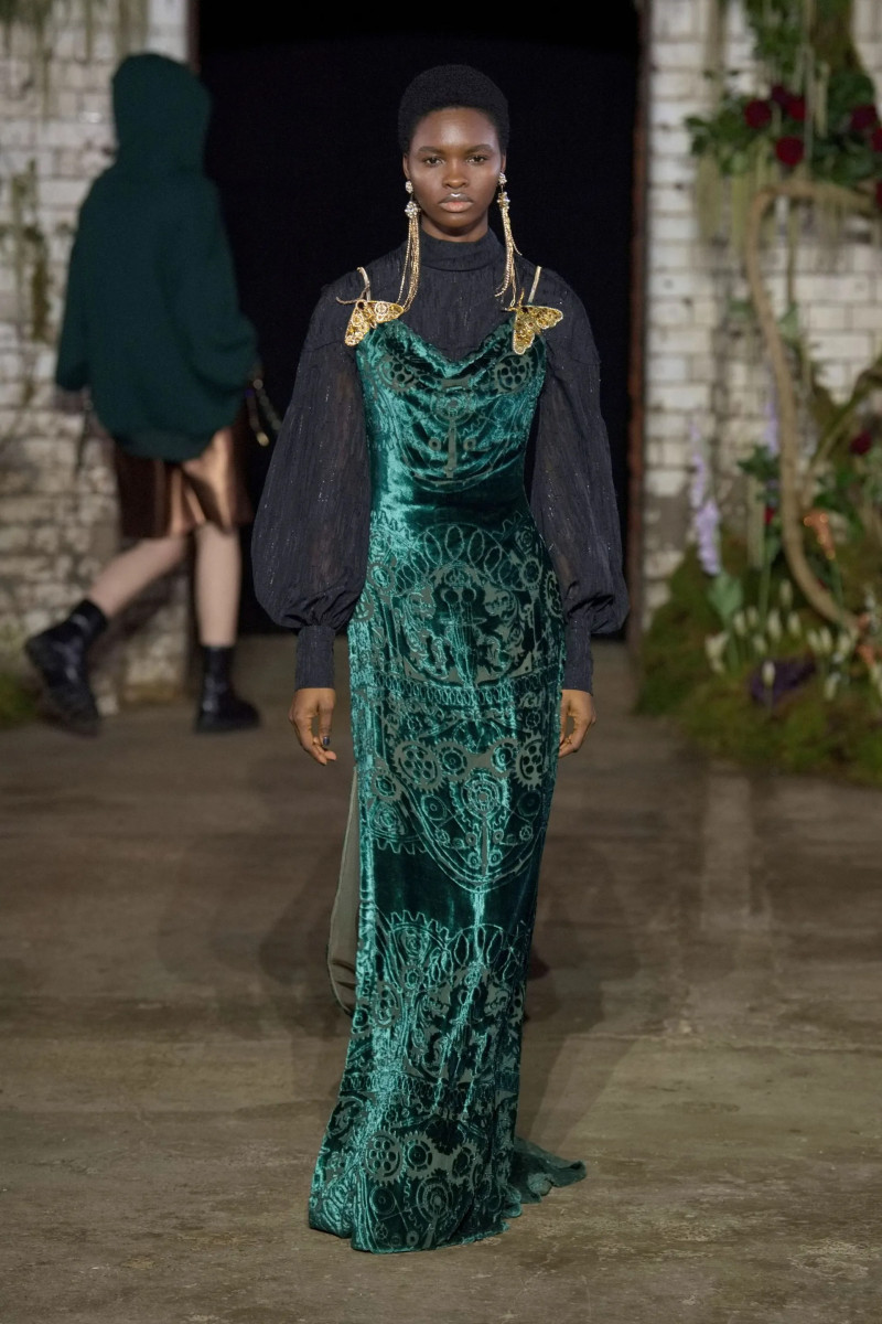 00052-mithridate-fall-2022-ready-to-wear-details-paris-credit-jason-lloyd-evans.webp