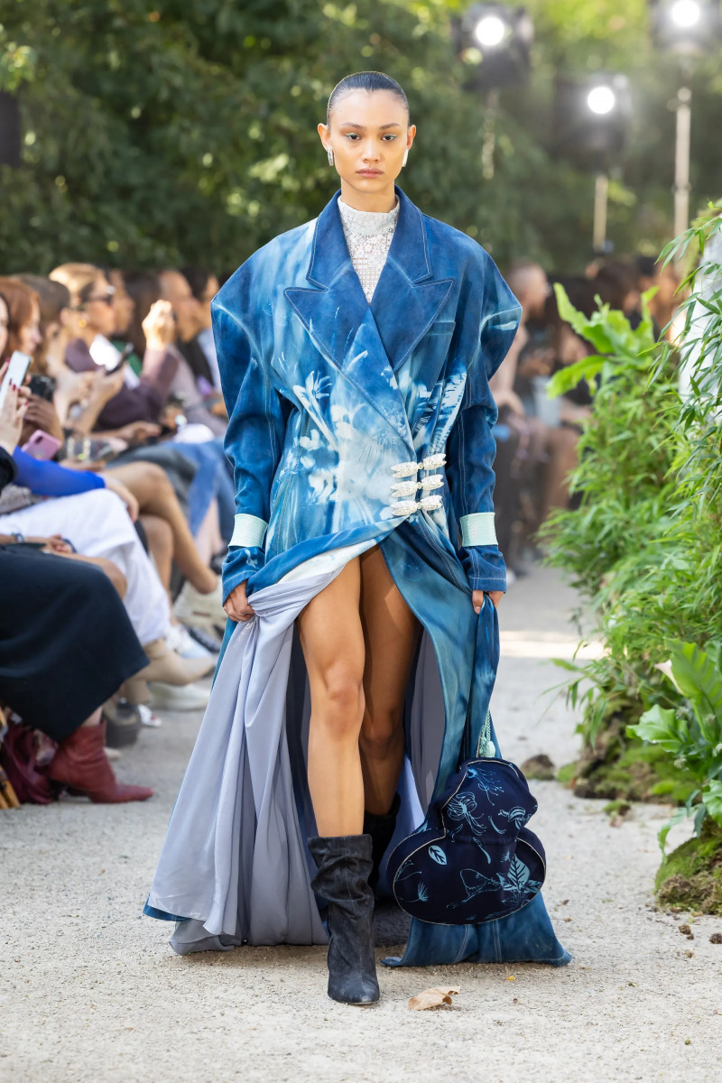 00051-mithridate-spring-2024-ready-to-wear-credit-brand-spon.JPG.webp