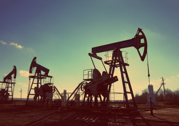 МЭА: Россия в марте повысила добычу нефти до 9,42 миллиона баррелей в сутки