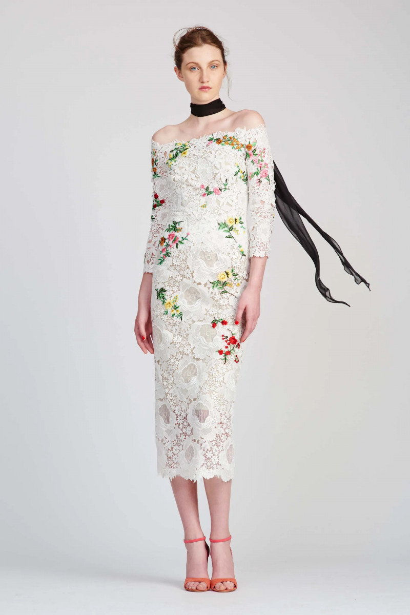 25-monique-lhuillier-resort-17.webp