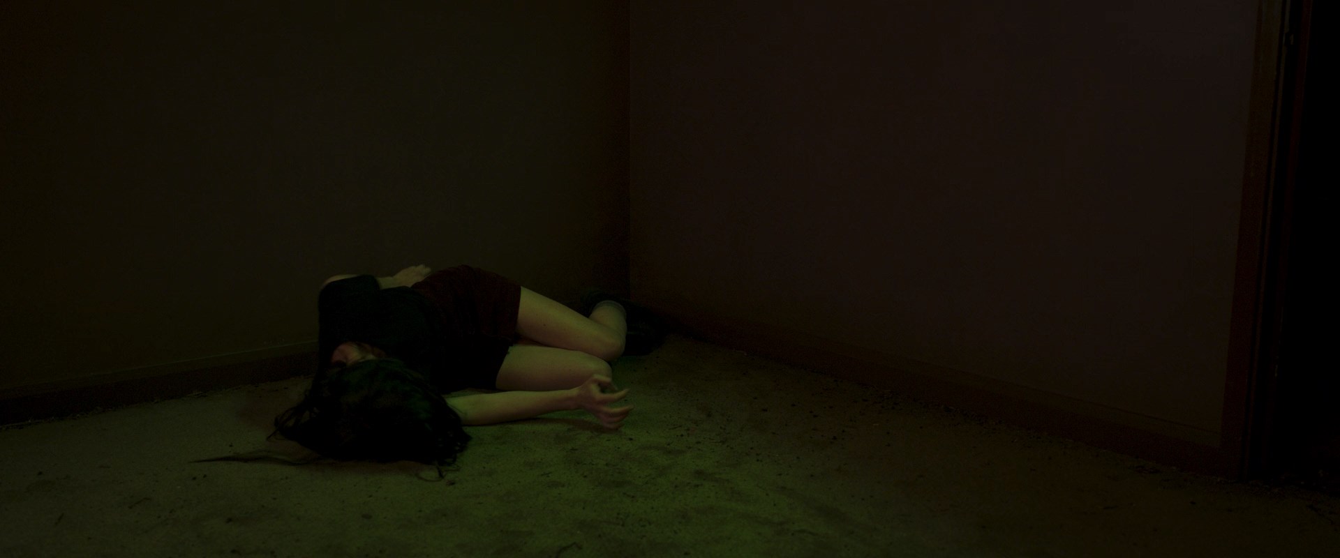 Stopmotion.2023.1080p.AMZN_от New-Team.mkv_snapshot_01.06.58.014.jpg
