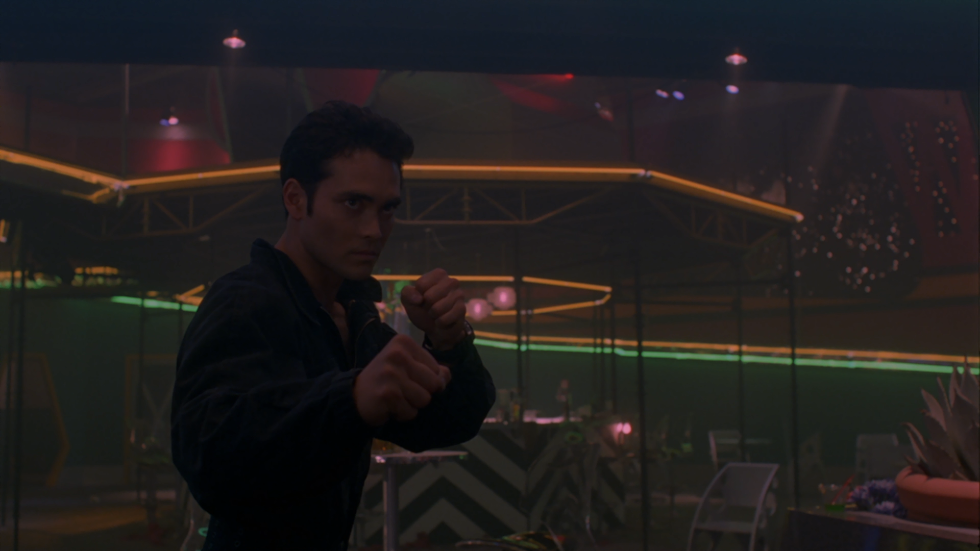 Drive.1997.1080p.BluRay.Remux.Kinozal-Райдэн.mkv_snapshot_01.21.23.962.png