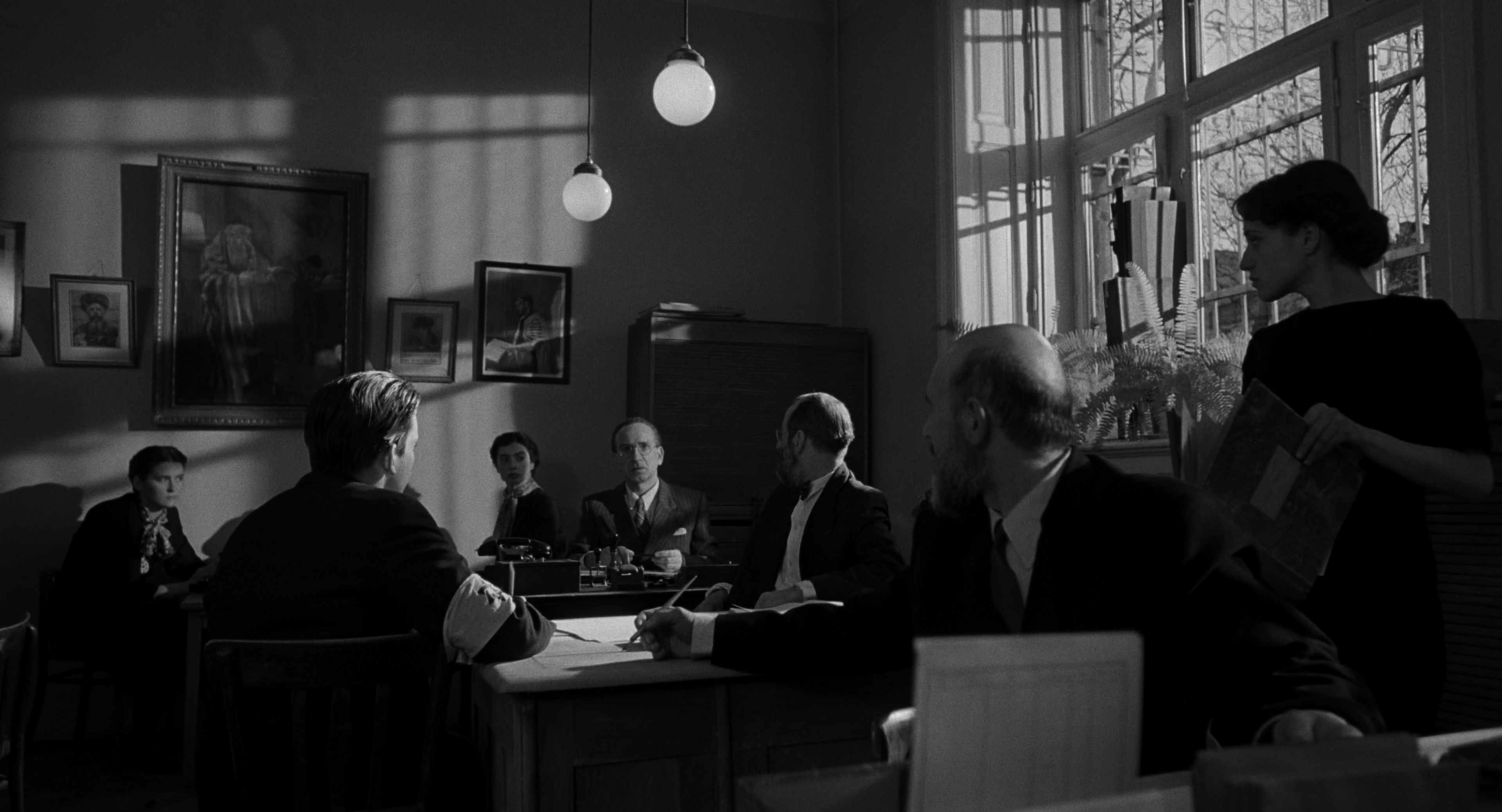 Список Шиндлера (Schindler's List) 1993.mkv_snapshot_00.12.03.598.png