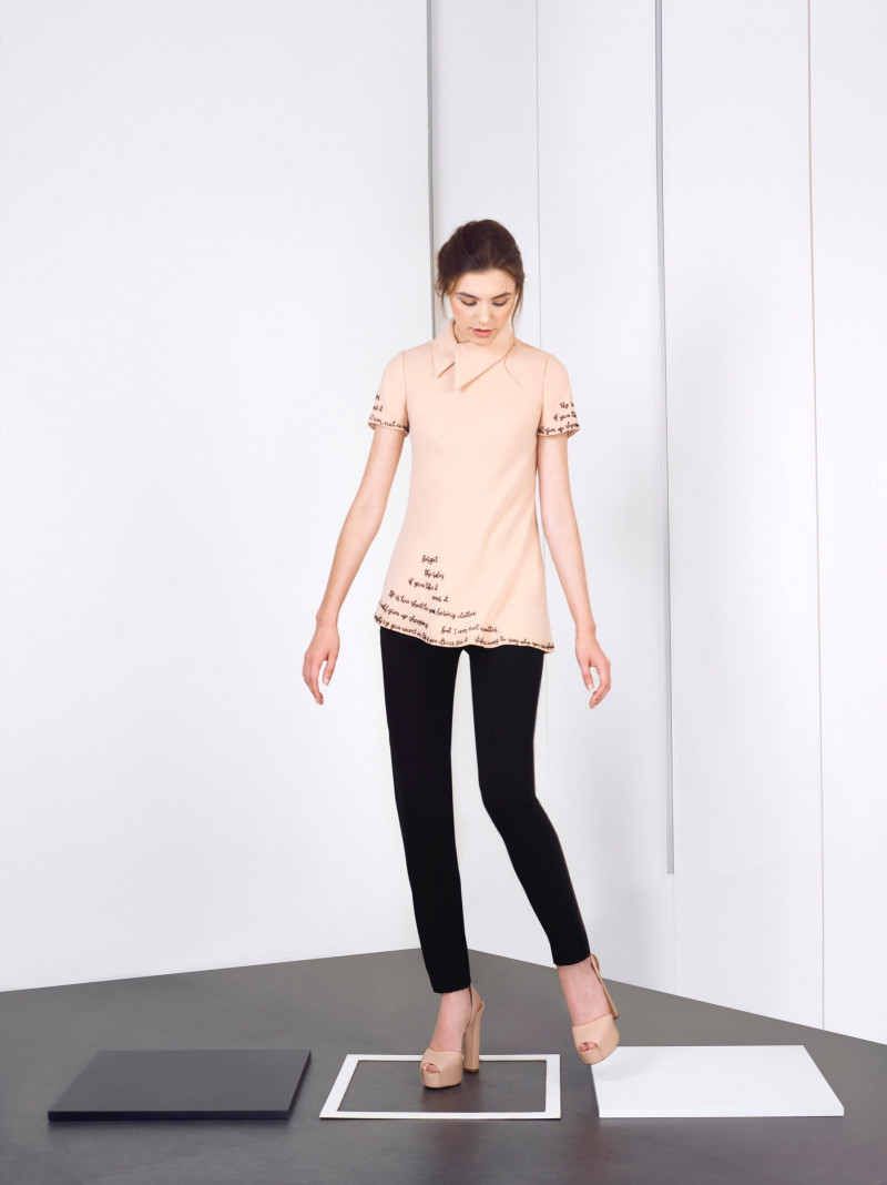 tony-ward-pap-ss19-24-resp2400v.jpg
