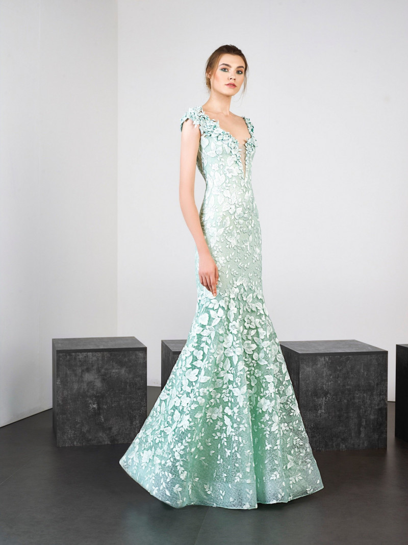 tony-ward-pap-ss19-37-resp2400v.jpg