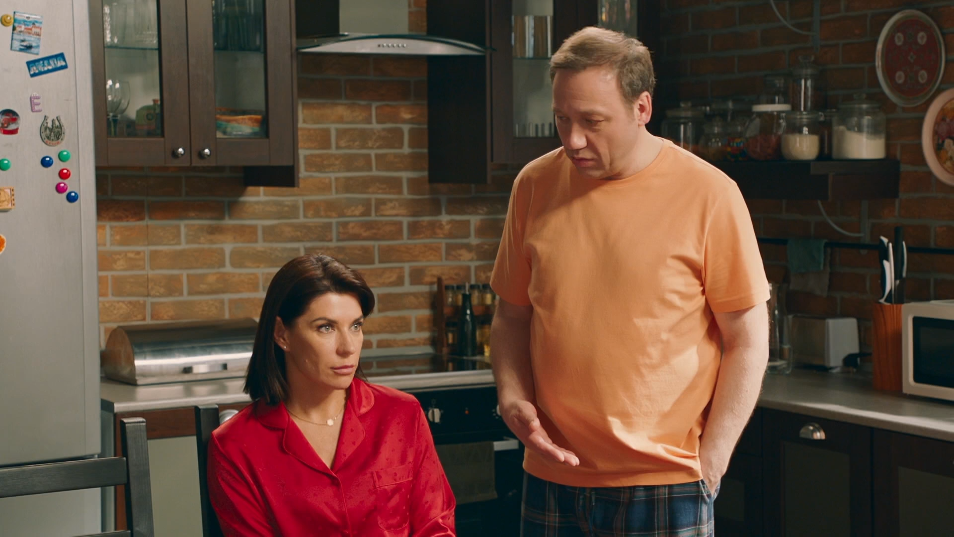 Kostya.Vera.S01.E01.WEB-DL.1080p.MrMittens.mkv_snapshot_03.39.png