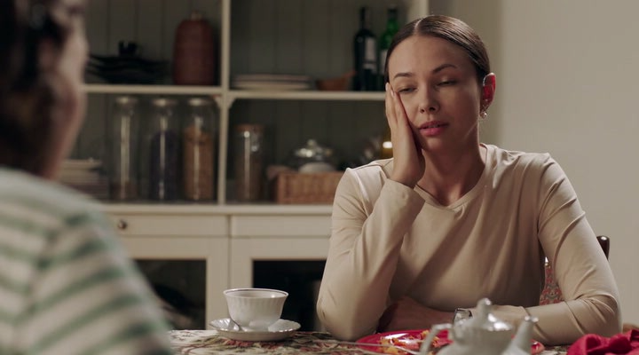 Вальс цветов S01E01 2024 WEBRip.avi_snapshot_05.31.png