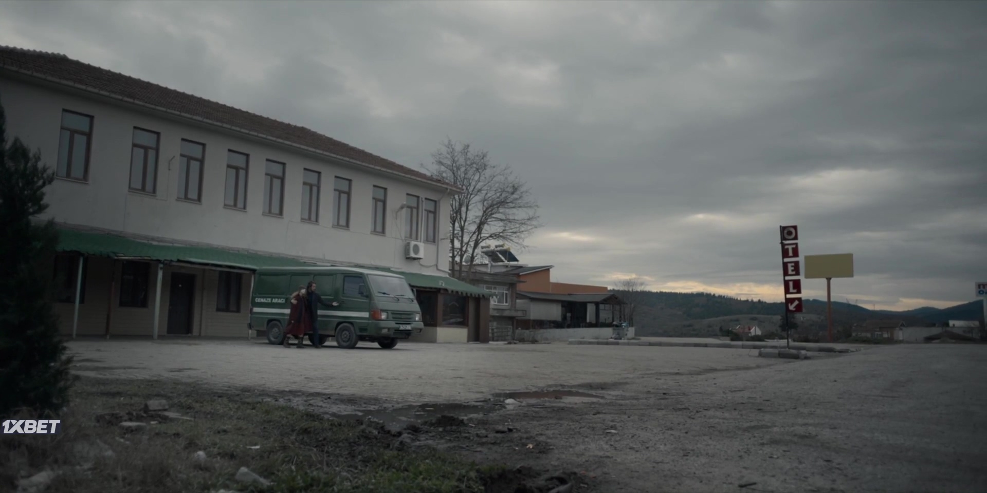 The.Funeral.2024.Dt.WEB-DL.1O8Op.mkv_20241101_132758.095.jpg