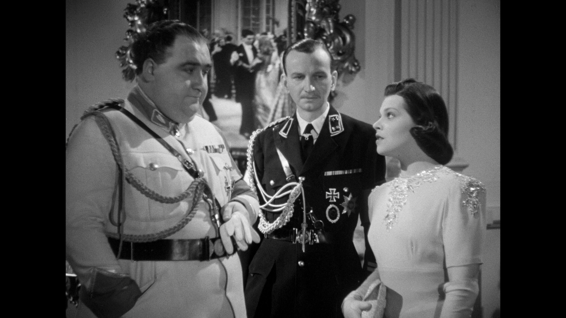 Pimpernel.Smith.1941.BDRemux.1080p.mkv_snapshot_00.45.48.382.png
