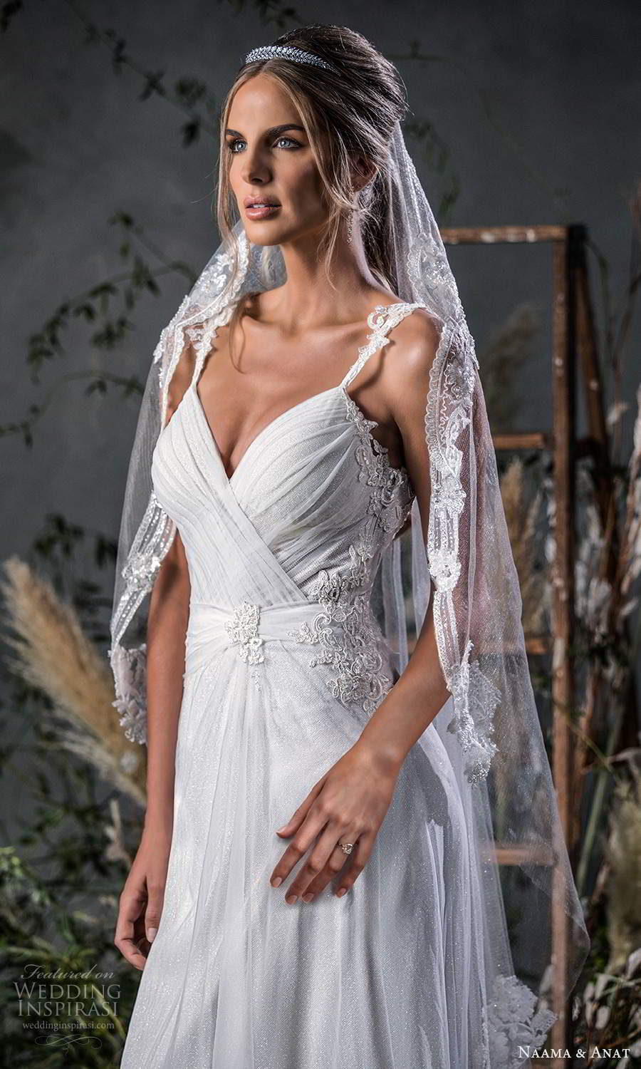 naama-anat-fall-2020-bridal-sleeveless-straps-sweetheart_003.jpg