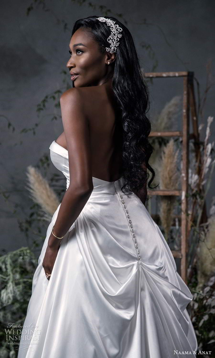naama-anat-fall-2020-bridal-strapless-sweetheart-neckline-mi.jpg
