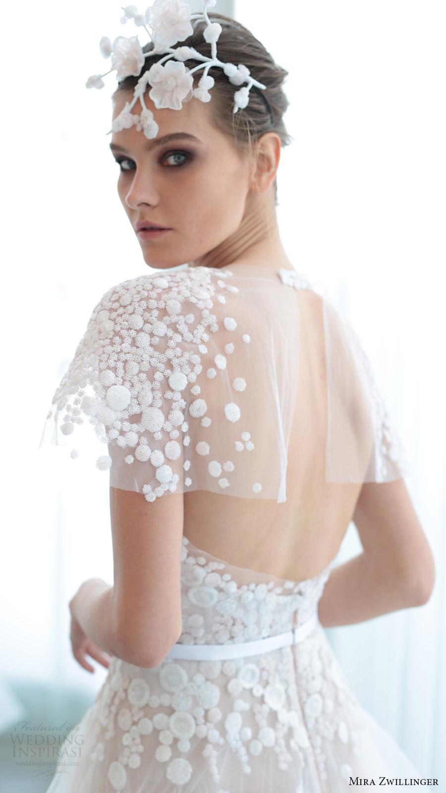 mira-zwillinger-bridal-2017-strapless-sweetheart-aline-w_011.jpg