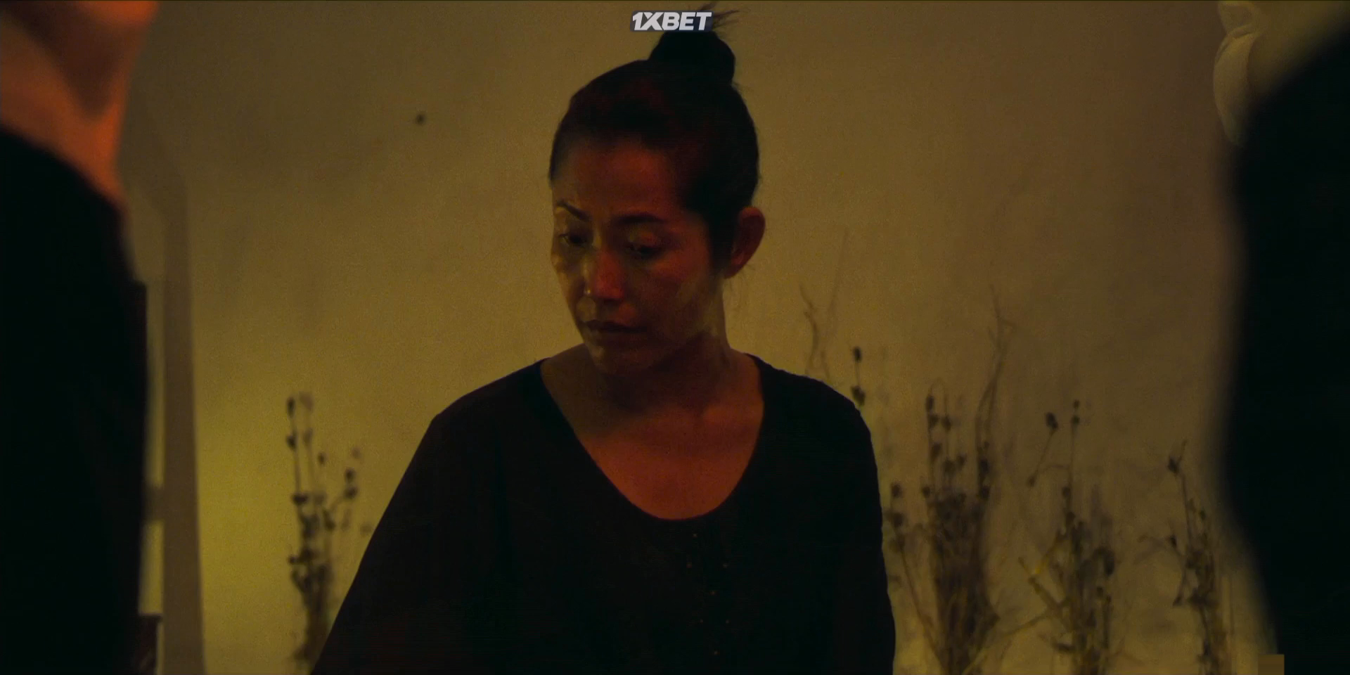 Tenement.2024.WEB-DL.1O8Op.mkv_20241227_043552.296.png