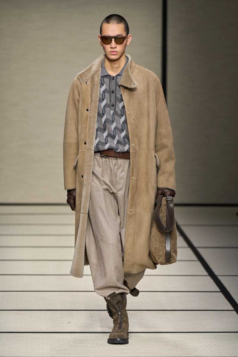 00095-giorgio-armani-fall-2025-menswear-credit-gorunway.webp