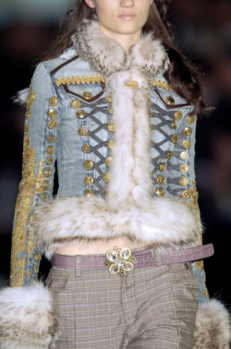 Just+Cavalli+Fall+2005+Details+tideRHBlPiQx.jpg