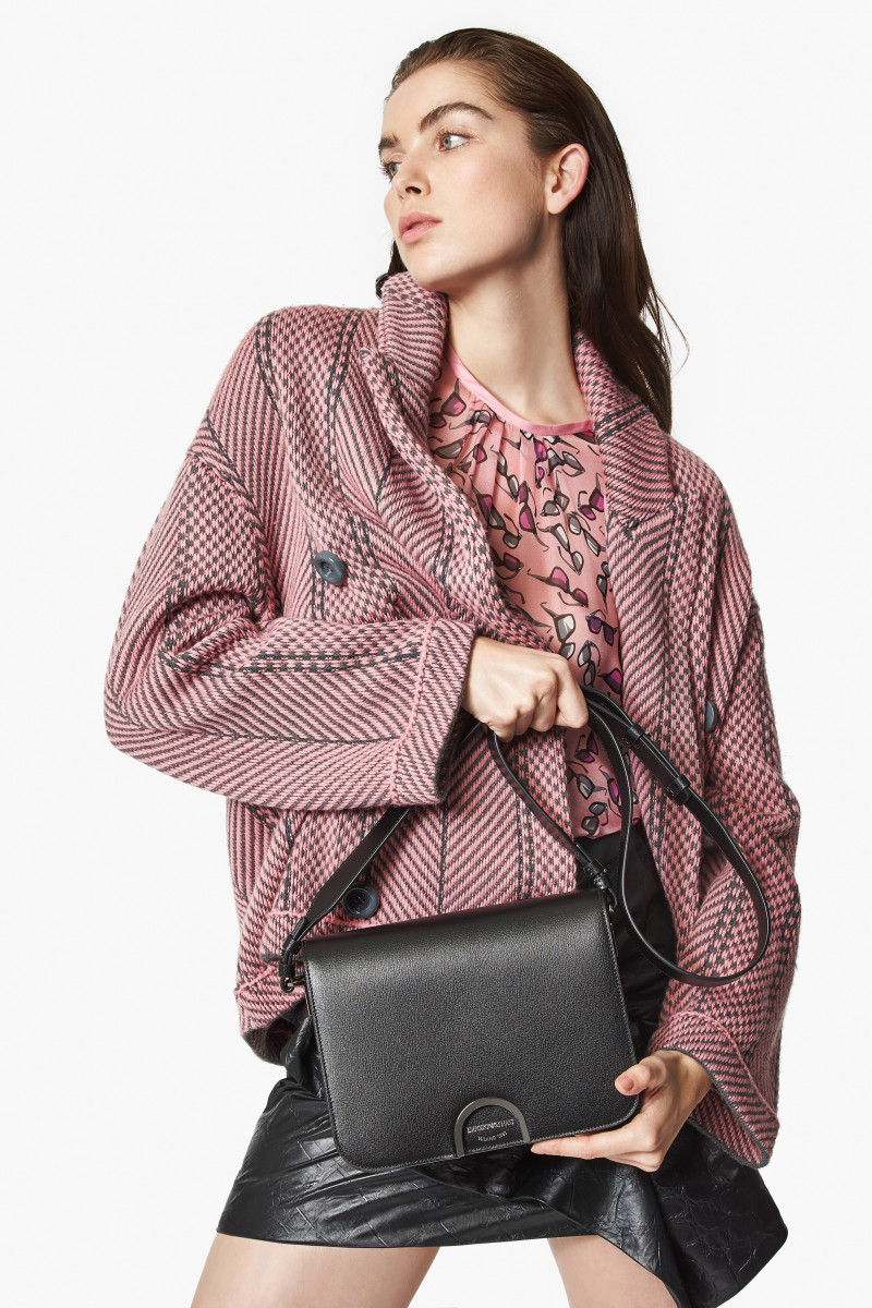 00004-emporio-armani-pre-fall-2020.jpg