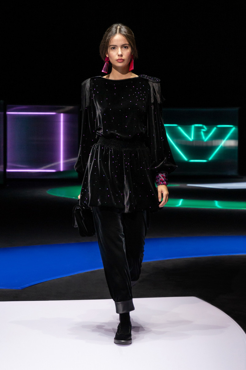 00010-Emporio-Armani-Fall-21.jpg