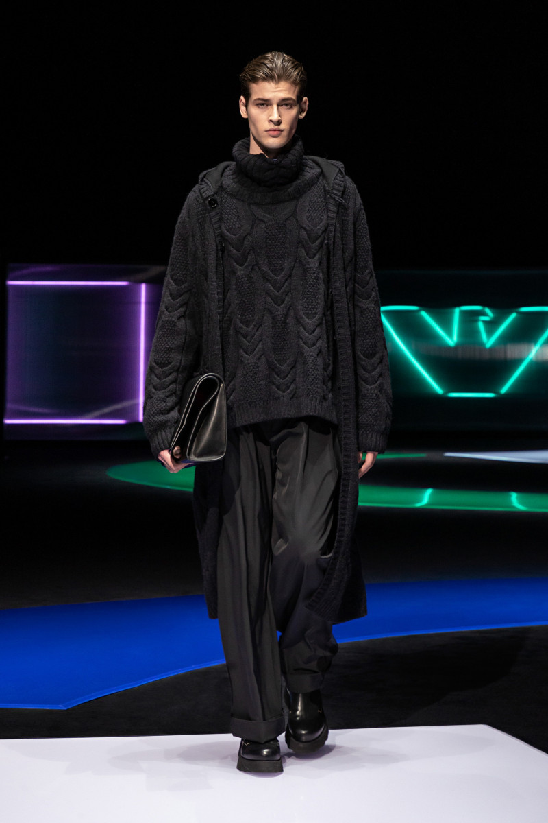 00025-Emporio-Armani-Fall-21.jpg