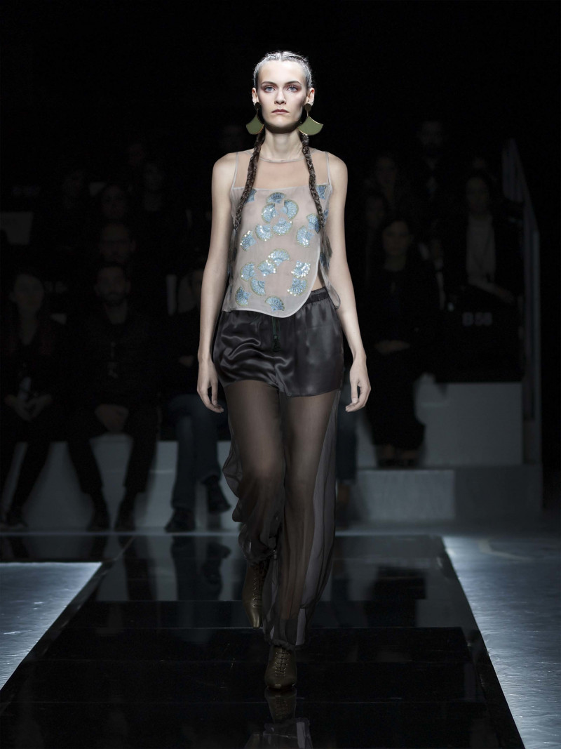 75-emporio-armani-spring-2017-rtw.jpg