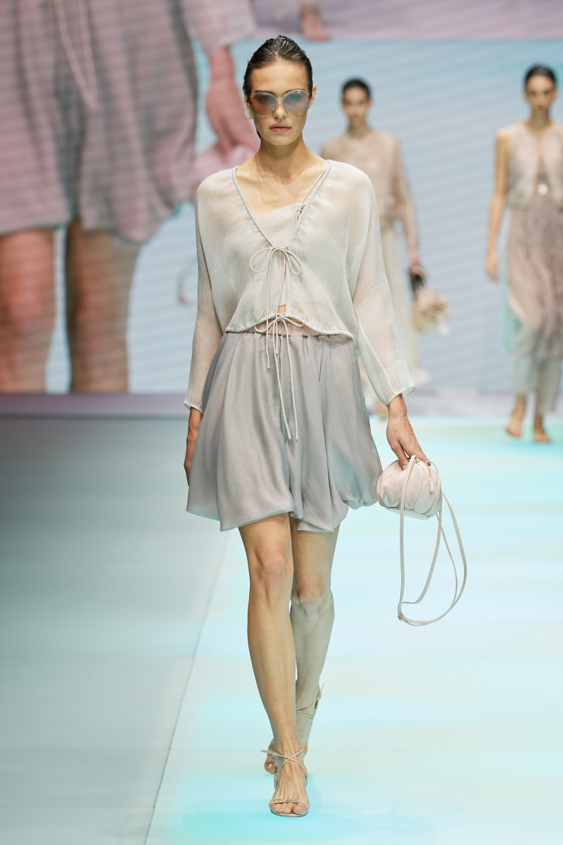 00059-Emporio-Armani-Spring-22-RTW-Milan-credit-gorunway.JPG