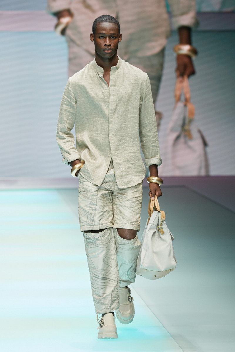 00051-Emporio-Armani-Spring-22-RTW-Milan-credit-gorunway.JPG