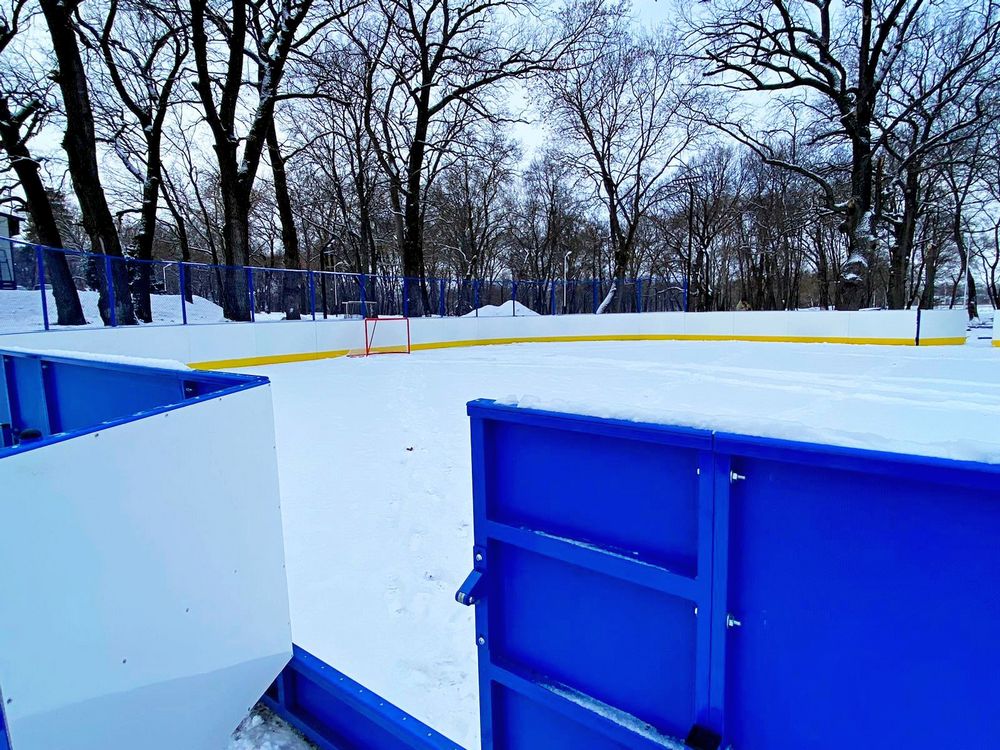 Покупка комплекта хоккейной коробки на hbort.ru и самостоятельная установка: все тонкости и советы