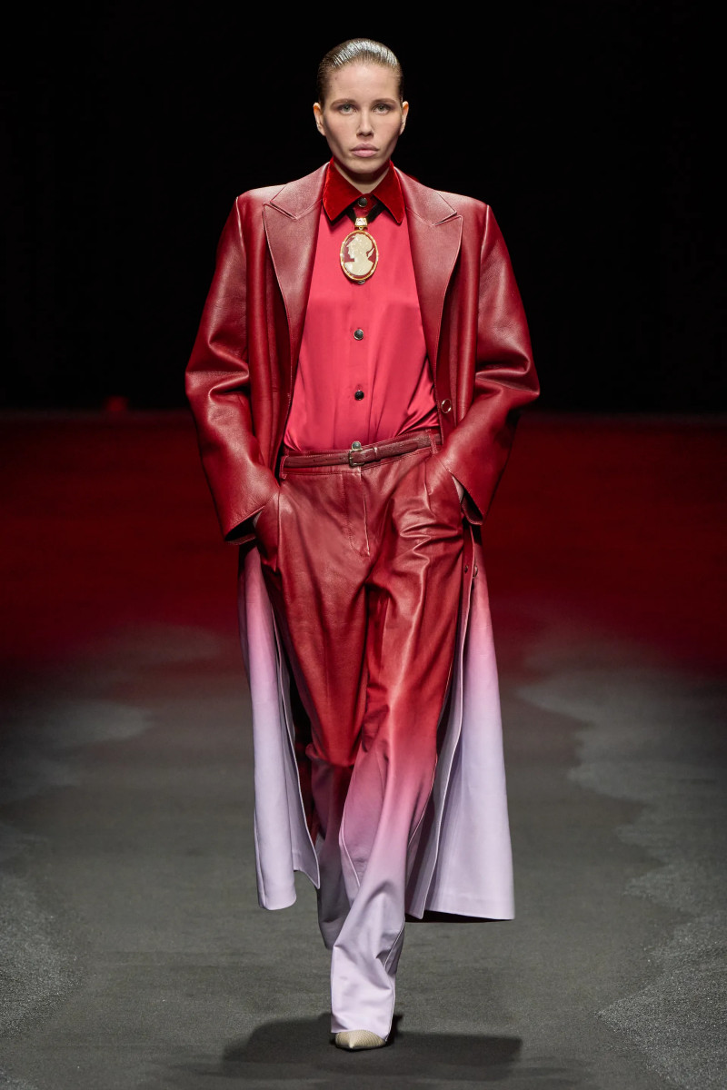 00008-roberto-cavalli-fall-2025-ready-to-wear-credit-gorunway.webp