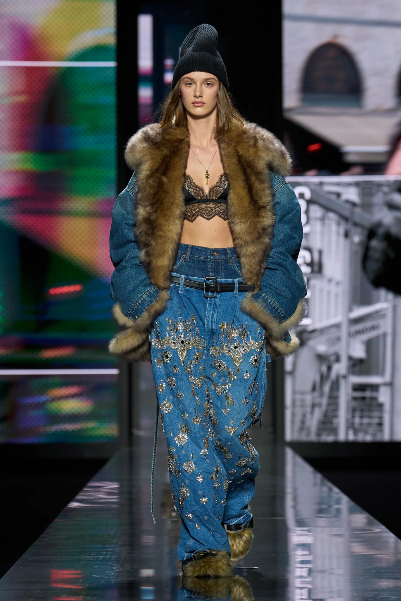 00035-dolce-and-gabbana-fall-2025-ready-to-wear-credit-gorunway.webp