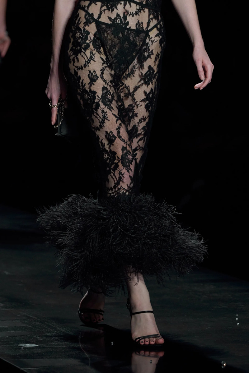 00270-dolce-and-gabbana-fall-2025-ready-to-wear-detail-credit-gorunway.webp