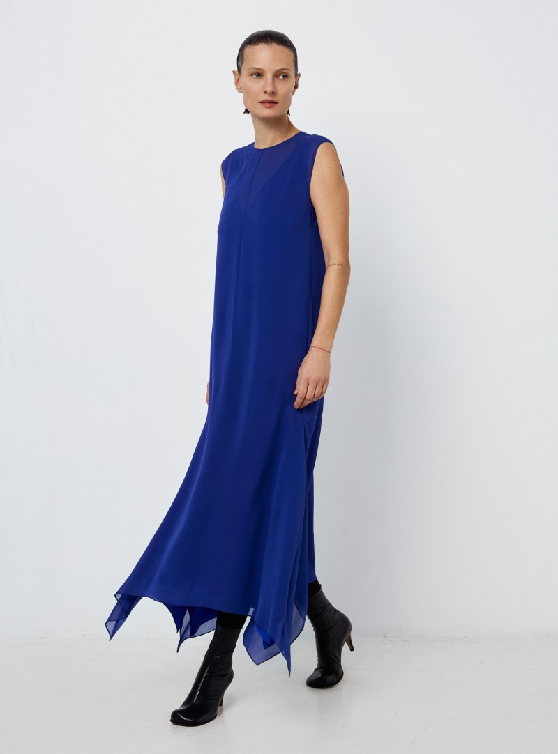 mantu-fall-25-rtw-r-ho-010.jpeg