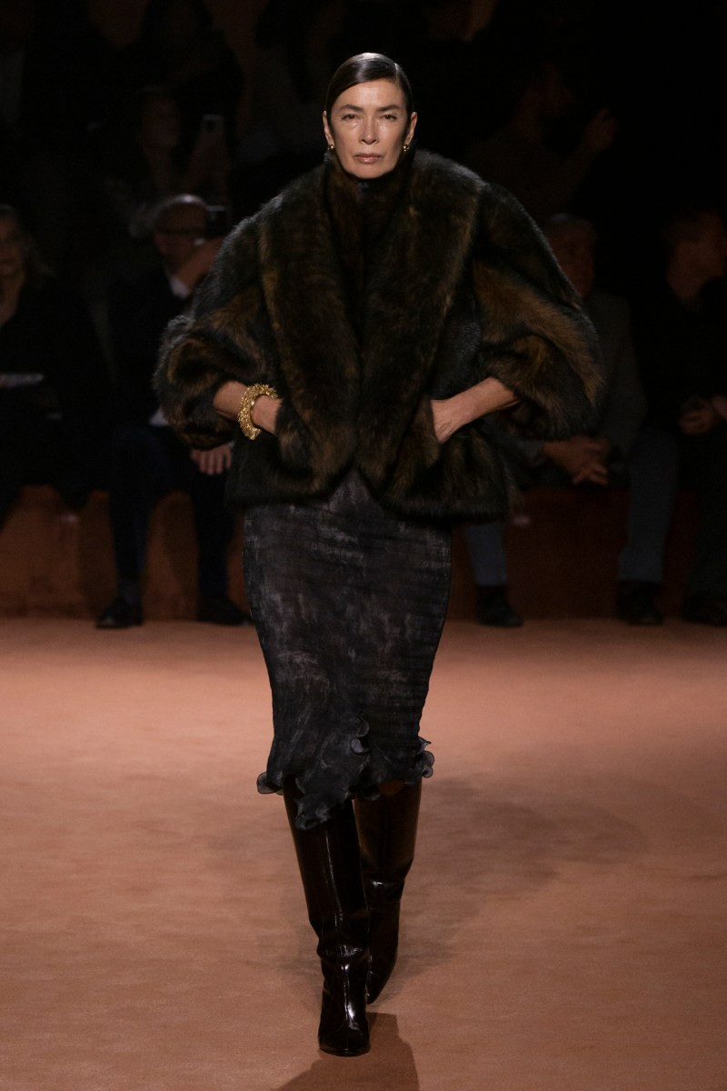 fendi-fw25-rtw-r-gg-0004_14ea08.jpg