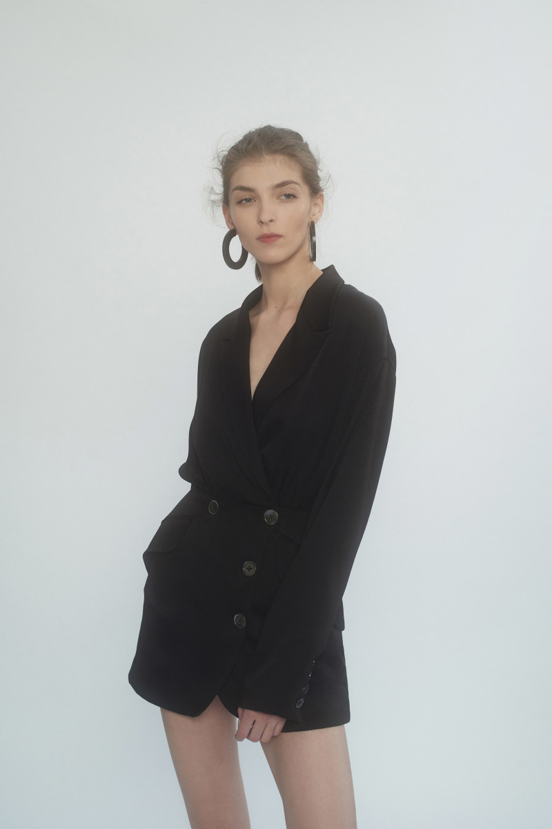 00011-Marissa-Webb-Resort-2020-credit-Chris-Parente.jpg