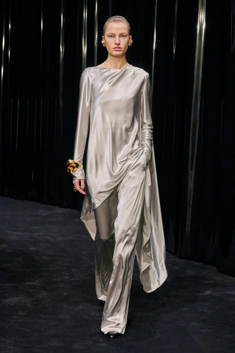 00032-ferrari-fall-2024-ready-to-wear-credit-gorunway.webp