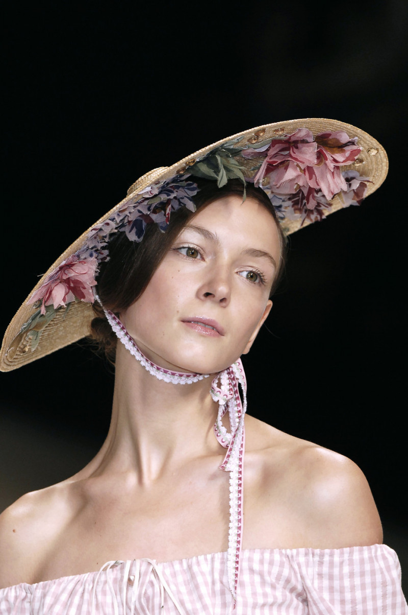 Kenzo+Spring+2006+Details+2En0Yri1YO5x.jpg