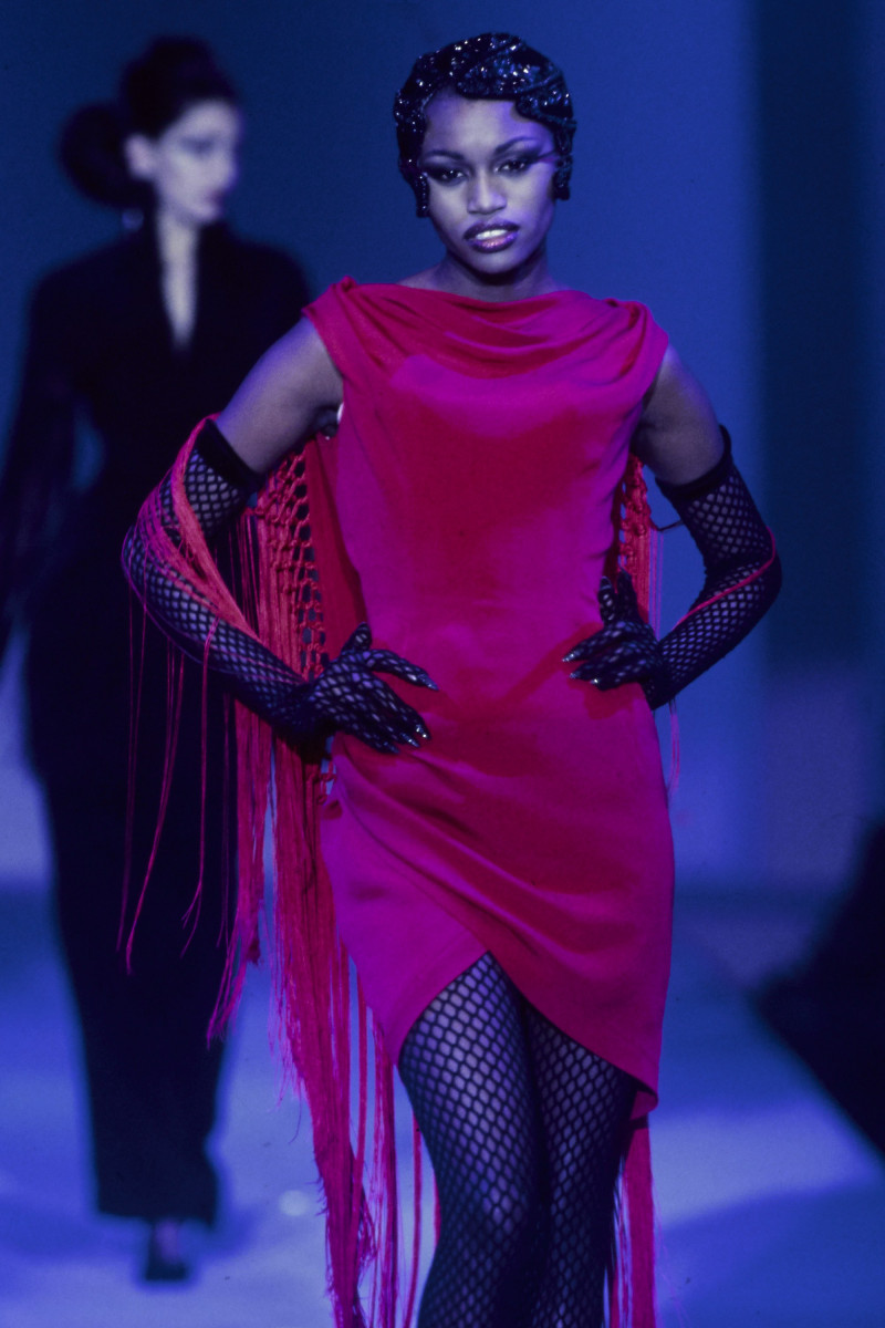 THIERRY-MUGLER-SPRING-1997-RTW-146.jpg