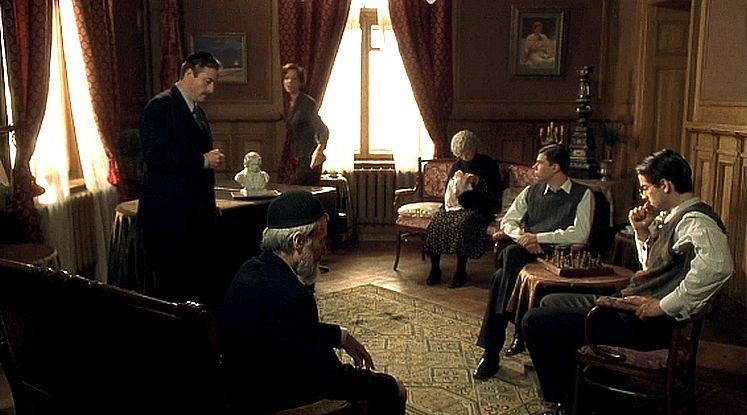 Из пепла /Out Of The Ashes/ 2003 (0:30:05 / 1:53:01)