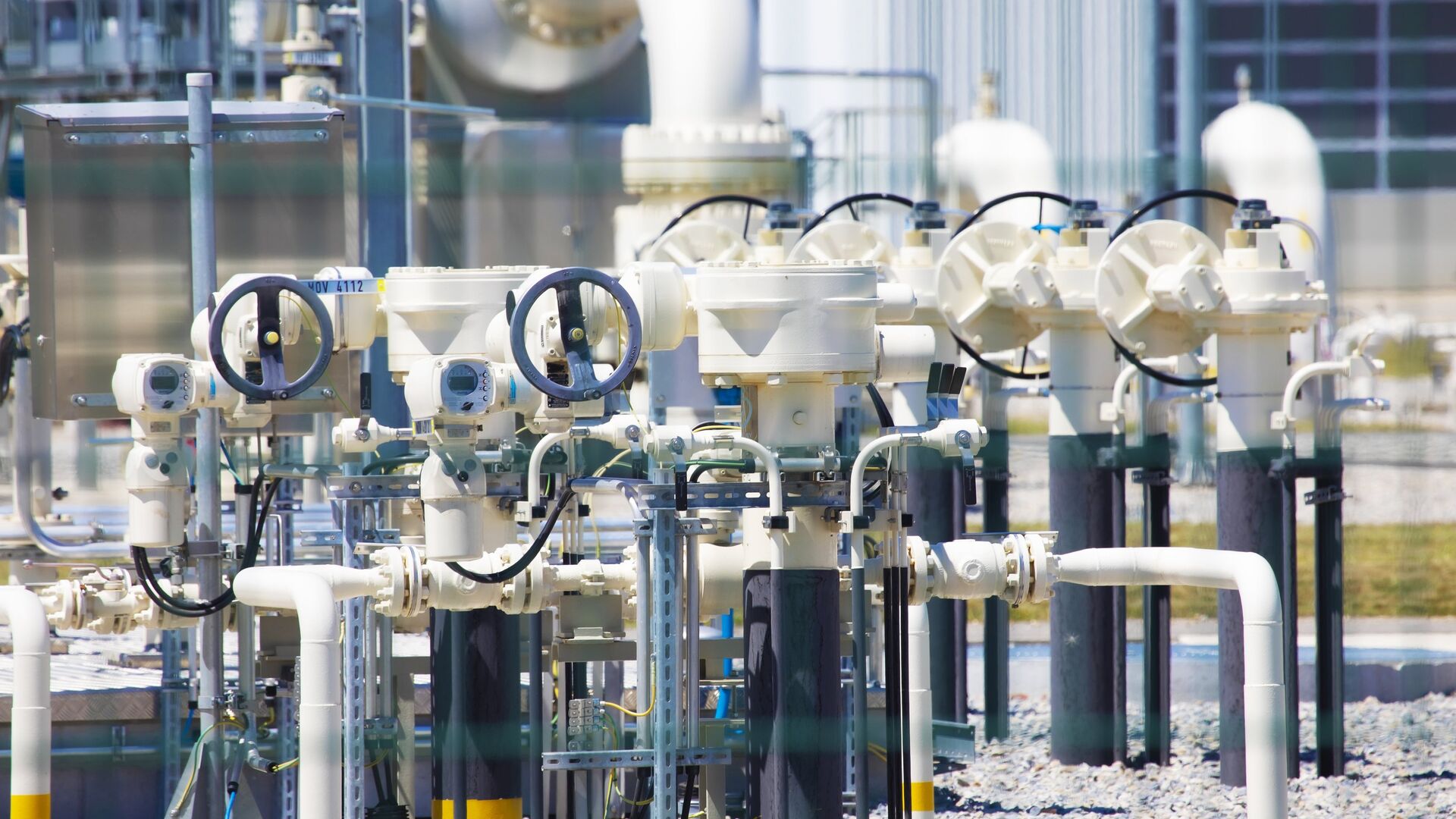 Биржевые цены на газ в Европе снизились на 2 процента