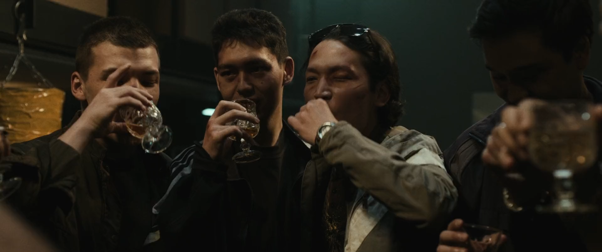 Nulevye.2024.WEB-DL.1080p.ExKinoRay.mkv_snapshot_00.41.16.png