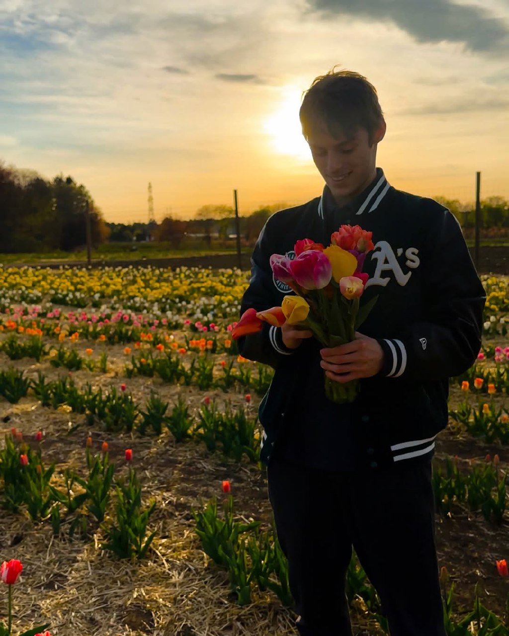 https://i5.imageban.ru/out/2025/05/04/8b66afd0d76a9308c717a1b46c4fe27c.jpg
