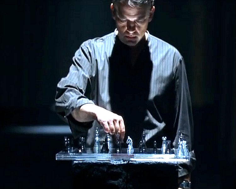 Поэт /The Poet/ 2003 (0:06:20 / 1:35:47)