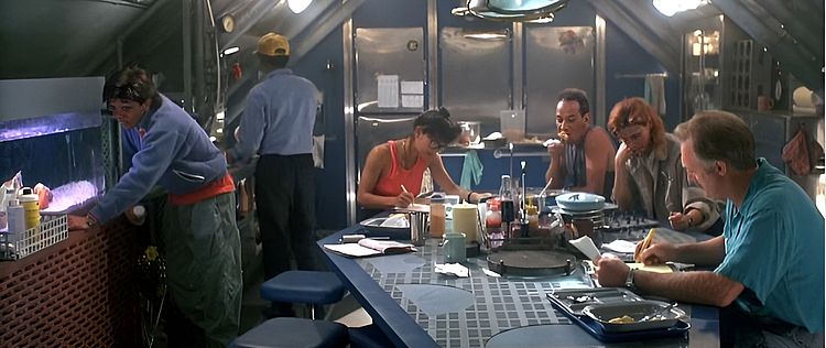 Глубоководная звезда шесть /DeepStar Six/ 1989 (0:11:36 / 1:39:38)