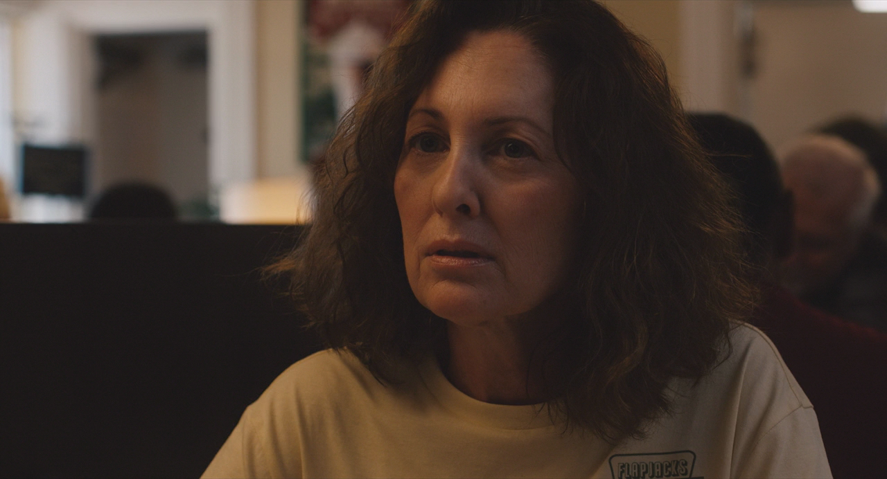 Neighborhood.Watch.2025.BDRip.720p.x264.seleZen.mkv_20250808_124026.290.png
