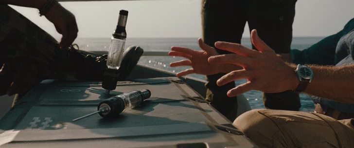 Jurassic.World.Rebirth.2025.WEB-DLRip-AVC.ExKinoRay.mkv_snapshot_00.21.47.514.png