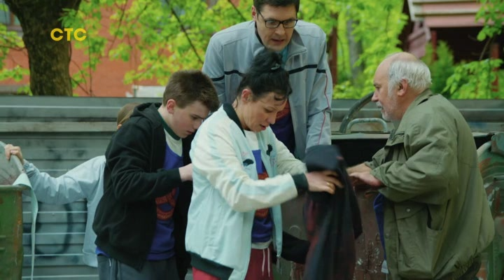 01. Миллиард проблем.2025.WEB-DLRip.Files-x.avi_snapshot_19.07.png