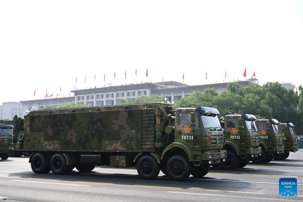 3 - Vz6KI4U9eH5rkBDD.jpg